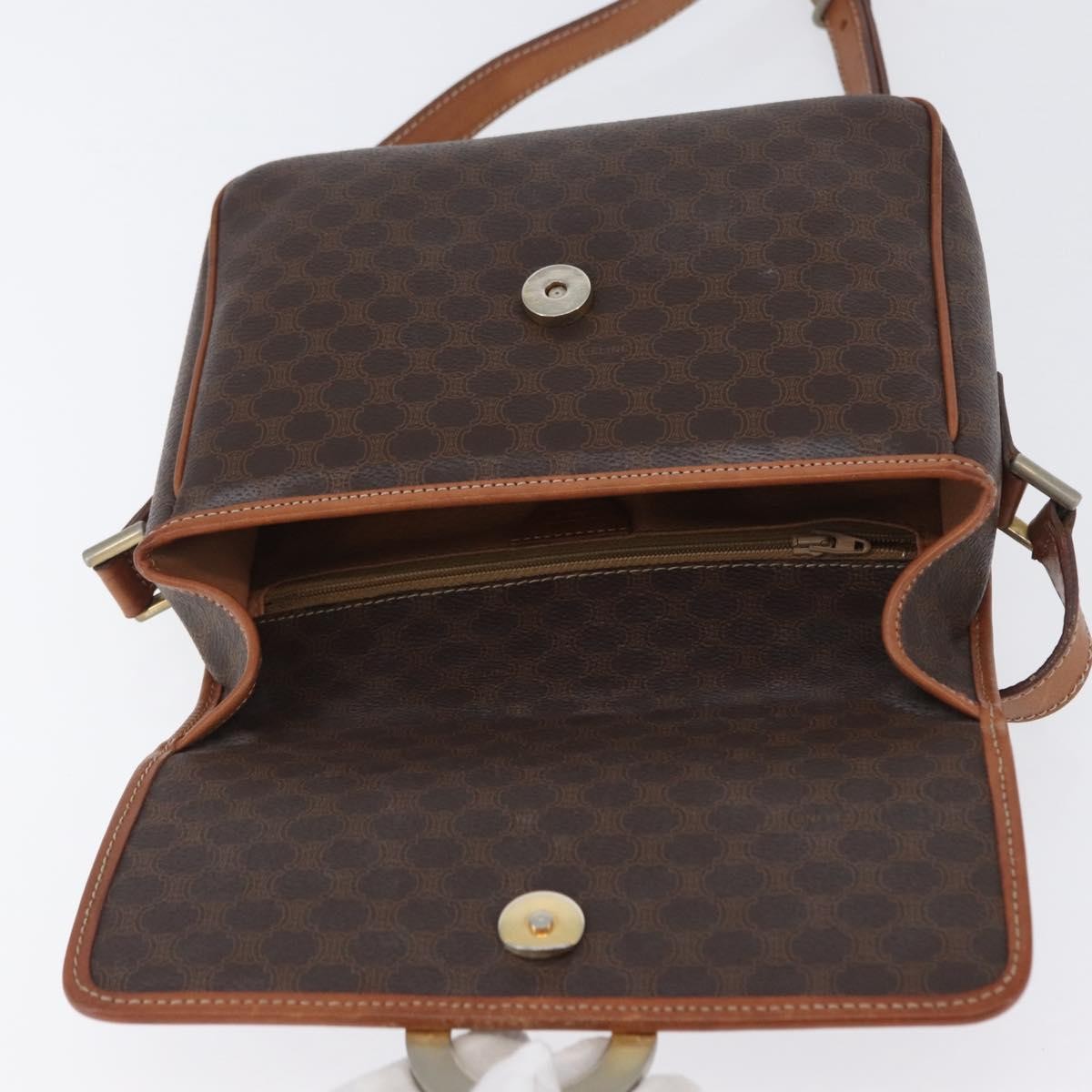 Celine Vintage Macadam Circle Logo Canvas And Leather Brown Canvas Shoulder Bag Bag (Pre-Owned)