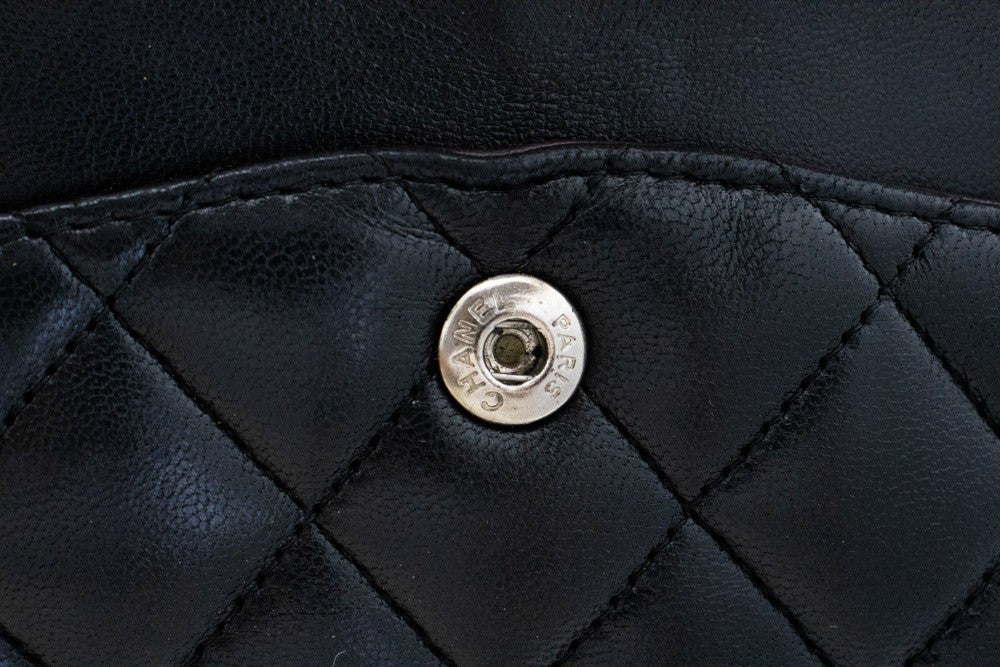 Chanel Classic Bowler Quilted Caviar Black Leather Handbag (Pre-Owned)