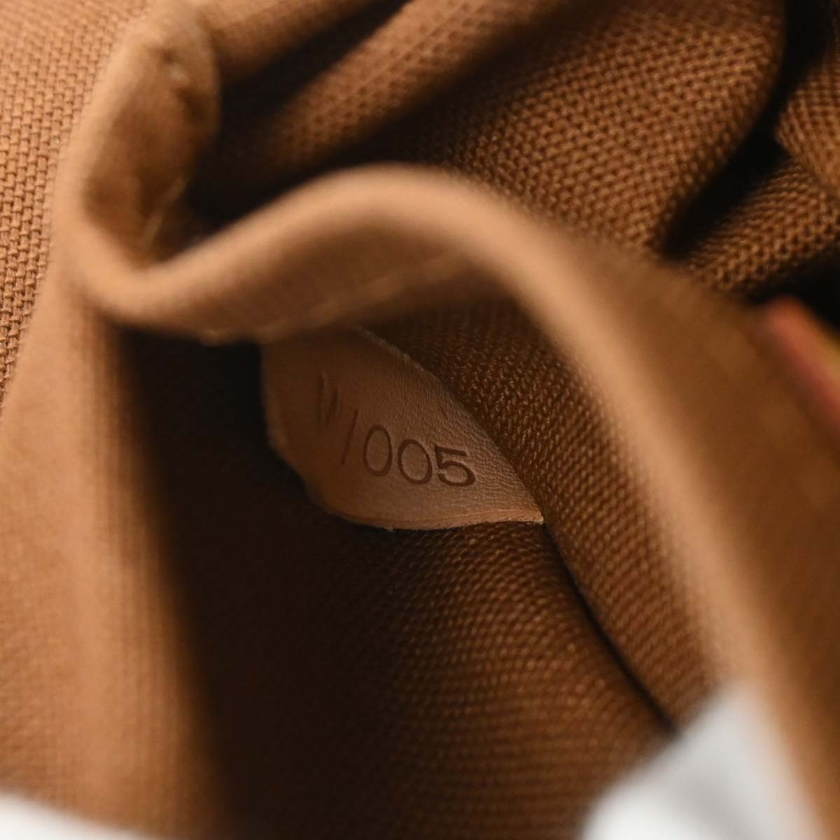 Louis Vuitton Marelle Waist Monogram Canvas Brown Canvas Clutche & Pouche Bag (Pre-Owned)