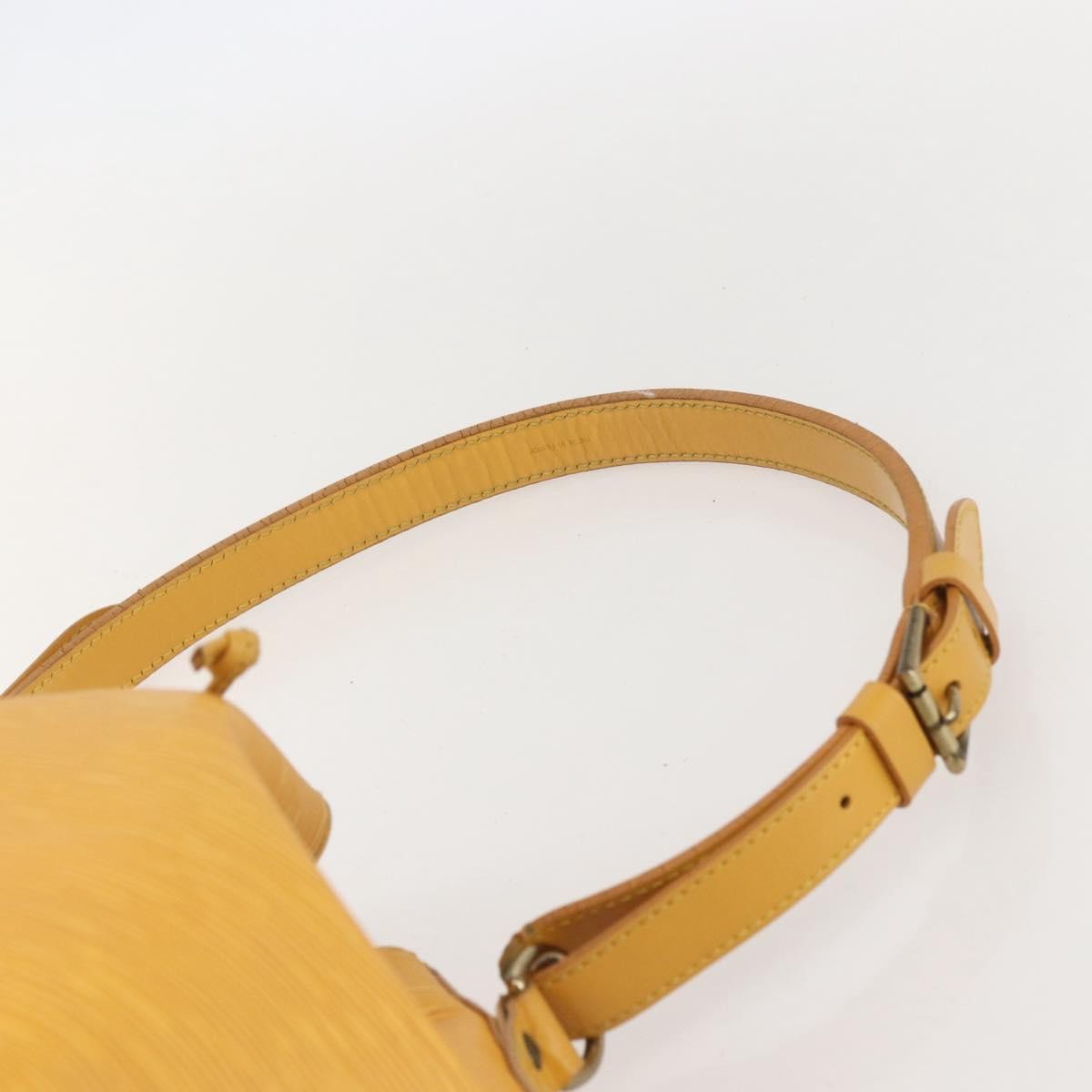 Louis Vuitton Petit Noe Epi Leather Yellow Leather Shoulder Bag Bag (Pre-Owned)