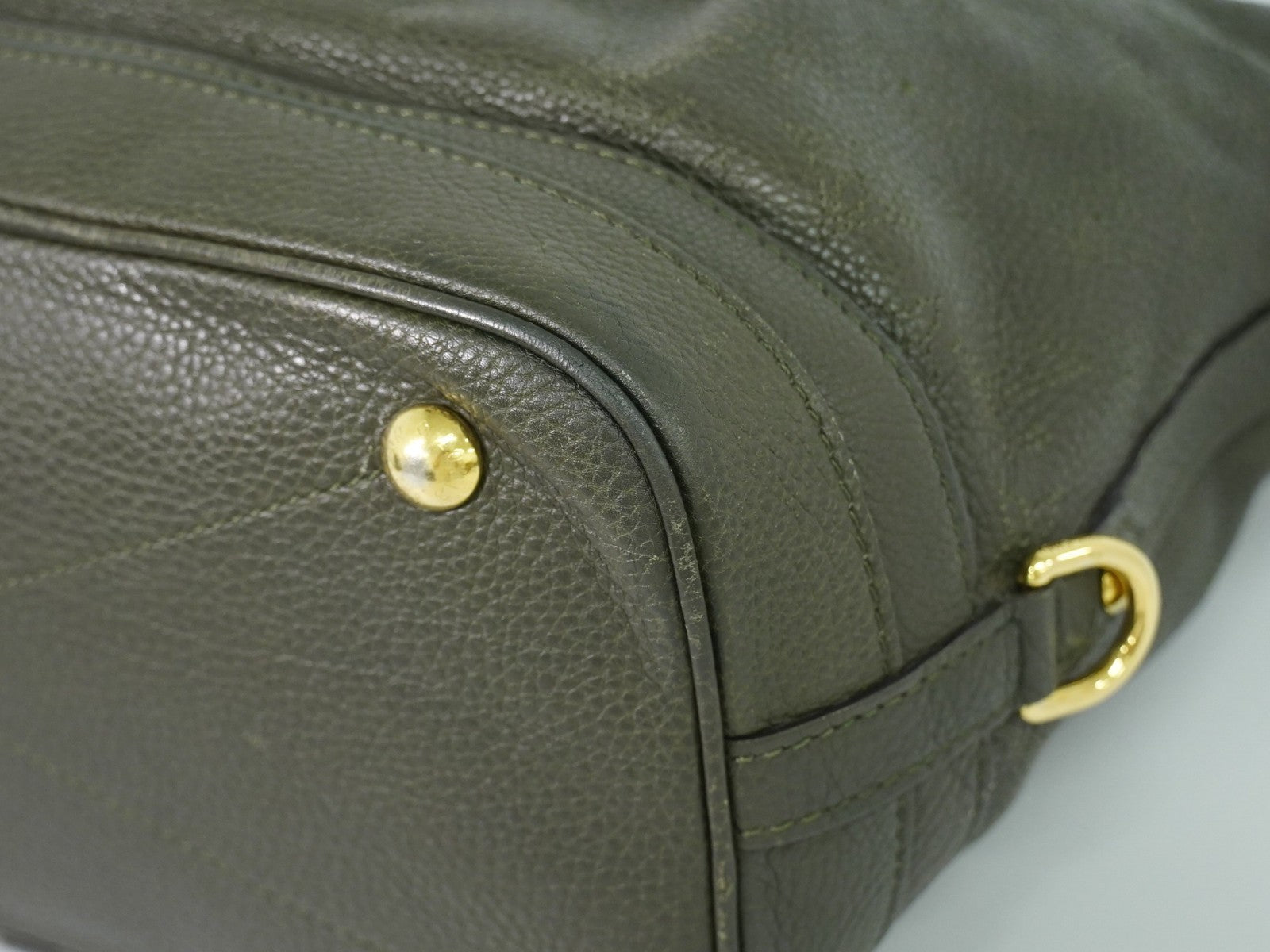 Louis Vuitton Stellar Mahina Leather Khaki Leather Handbag (Pre-Owned)