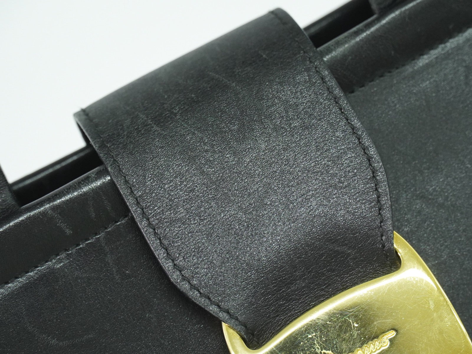 Salvatore Ferragamo Vala Leather Black Leather Handbag (Pre-Owned)