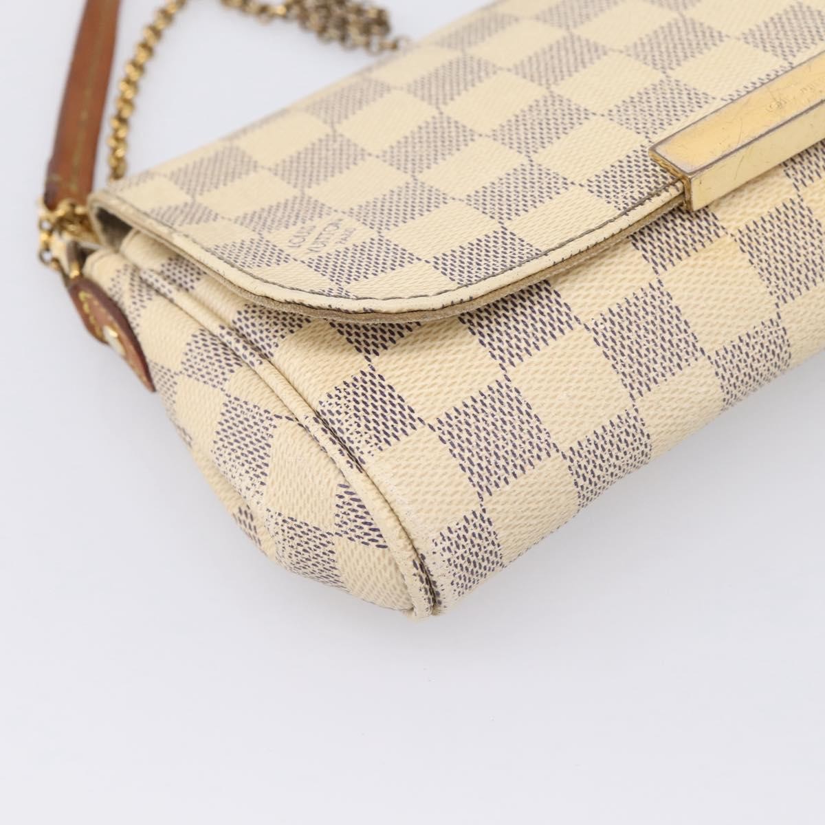 Louis Vuitton Favorite Damier White Canvas Handbag (Pre-Owned)