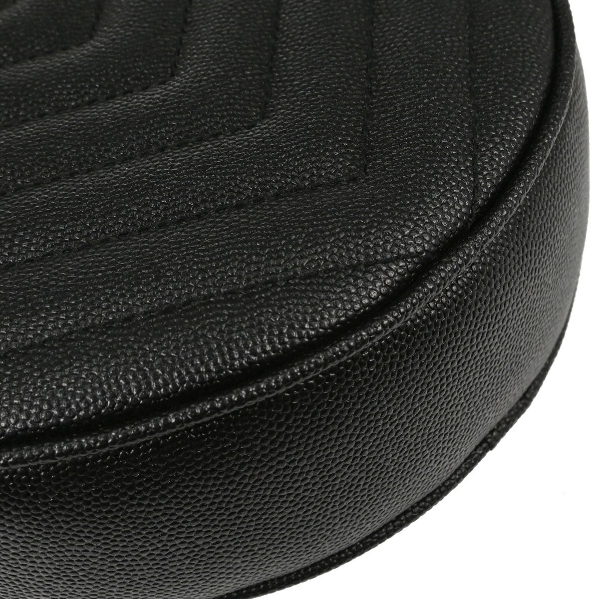 Saint Laurent Vinyle Round Belt Matelasse Chevron Leather Black Leather Clutche & Pouche Bag (Pre-Owned)