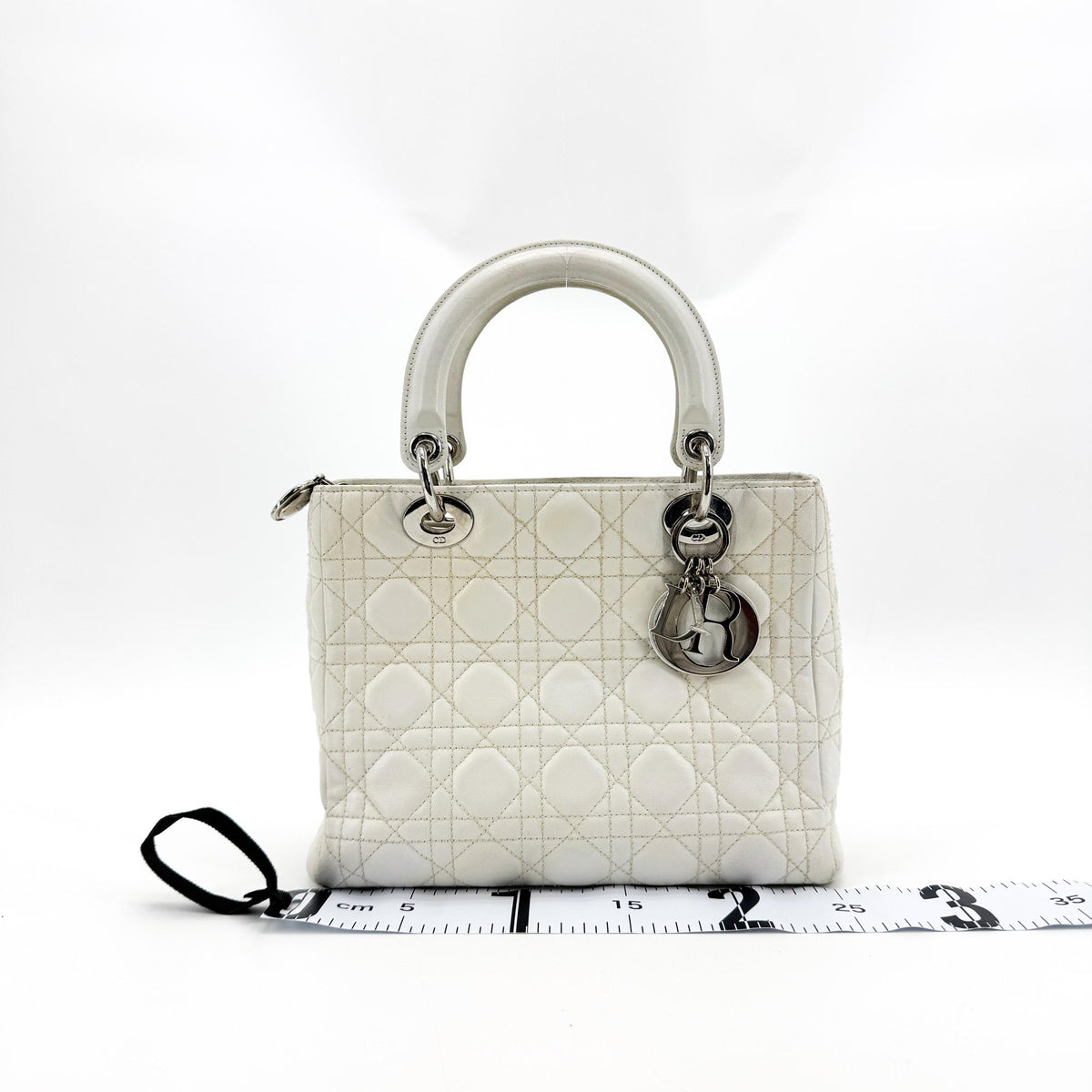 Christian Dior Lady Dior Grained Calfskin White Leather Handbag (Pre-Owned)