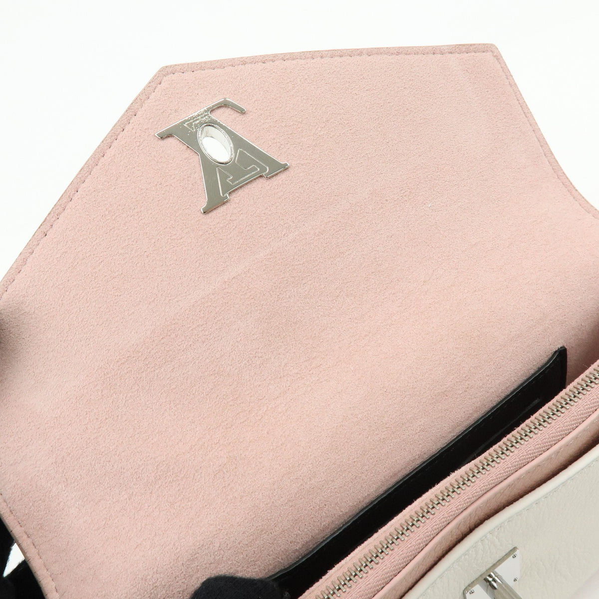 Louis Vuitton Mylockme Chain Pochette Leather Pink Leather Clutche & Pouche Bag (Pre-Owned)