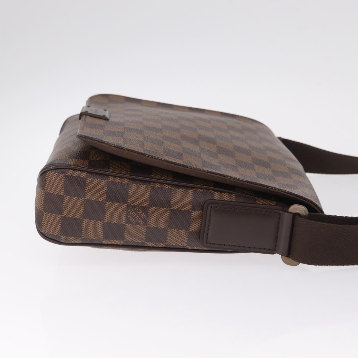 Louis Vuitton District Messenger Damier Brown Canvas Handbag (Pre-Owned)