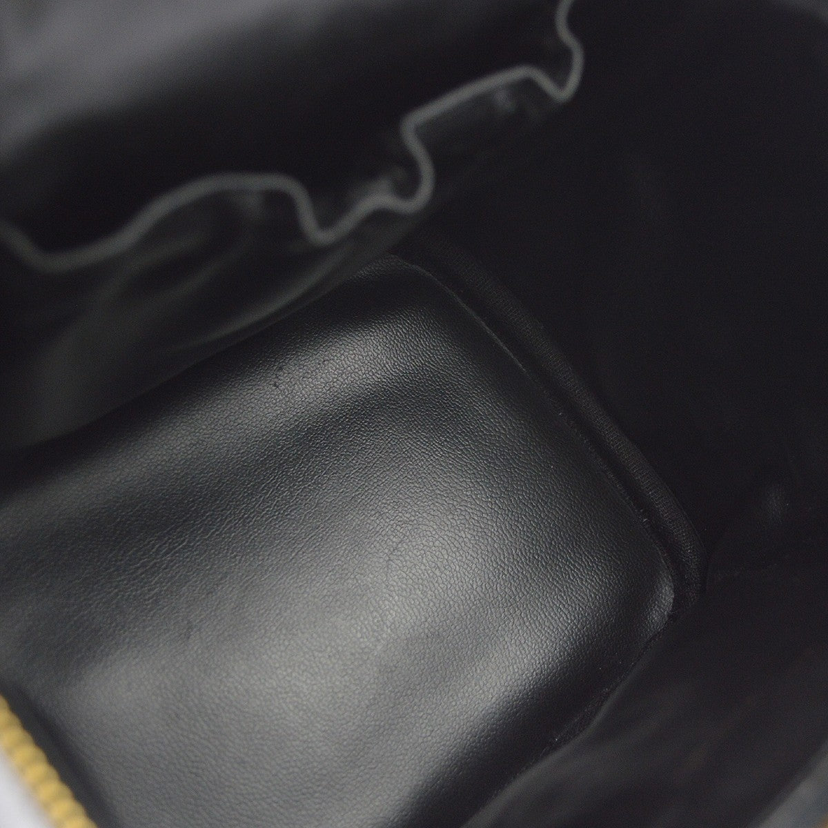 Chanel Vintage Timeless Vanity Case Caviar Black Leather Clutche & Pouche Bag (Pre-Owned)