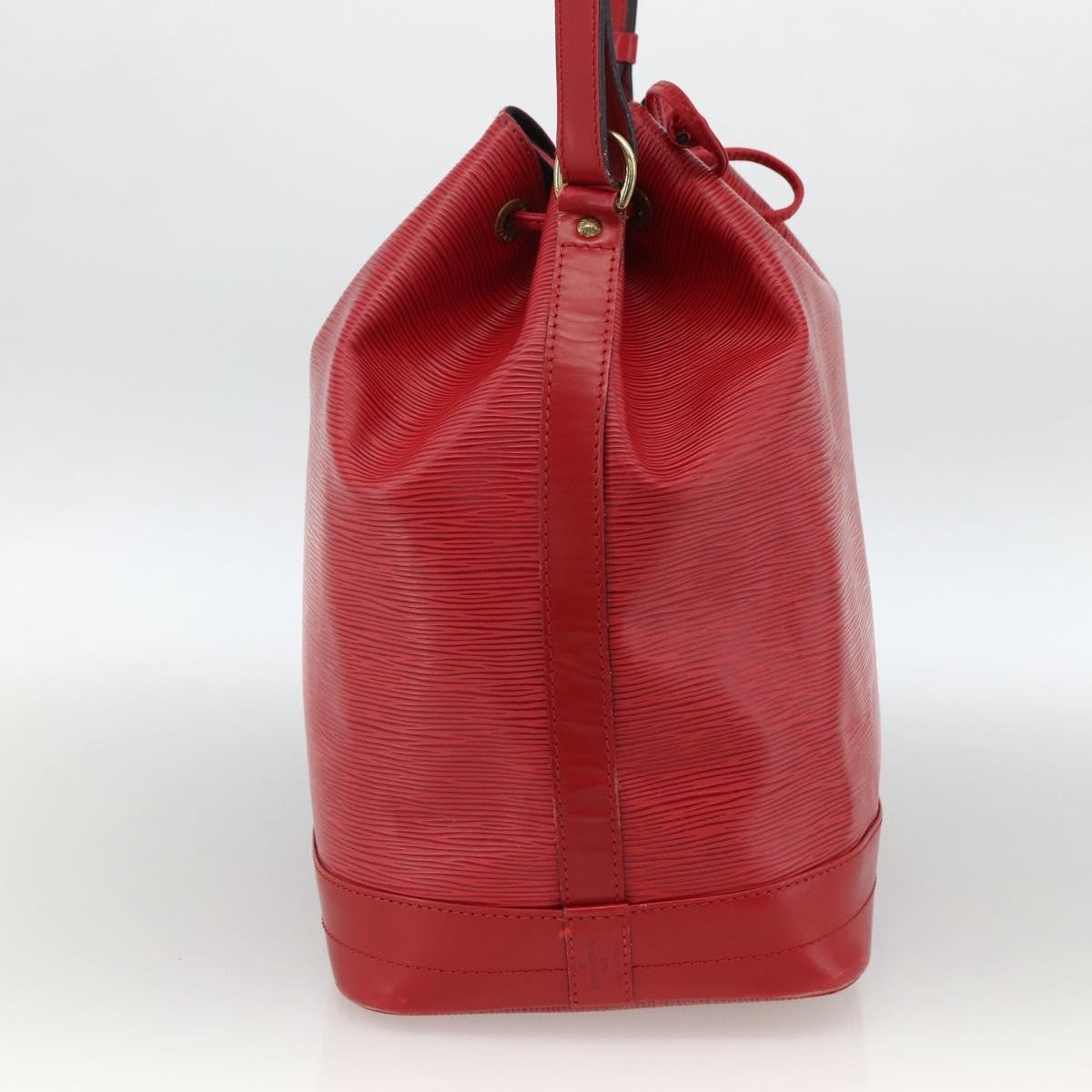 Louis Vuitton Noe Epi Leather Red Leather Shoulder Bag Bag (Pre-Owned)
