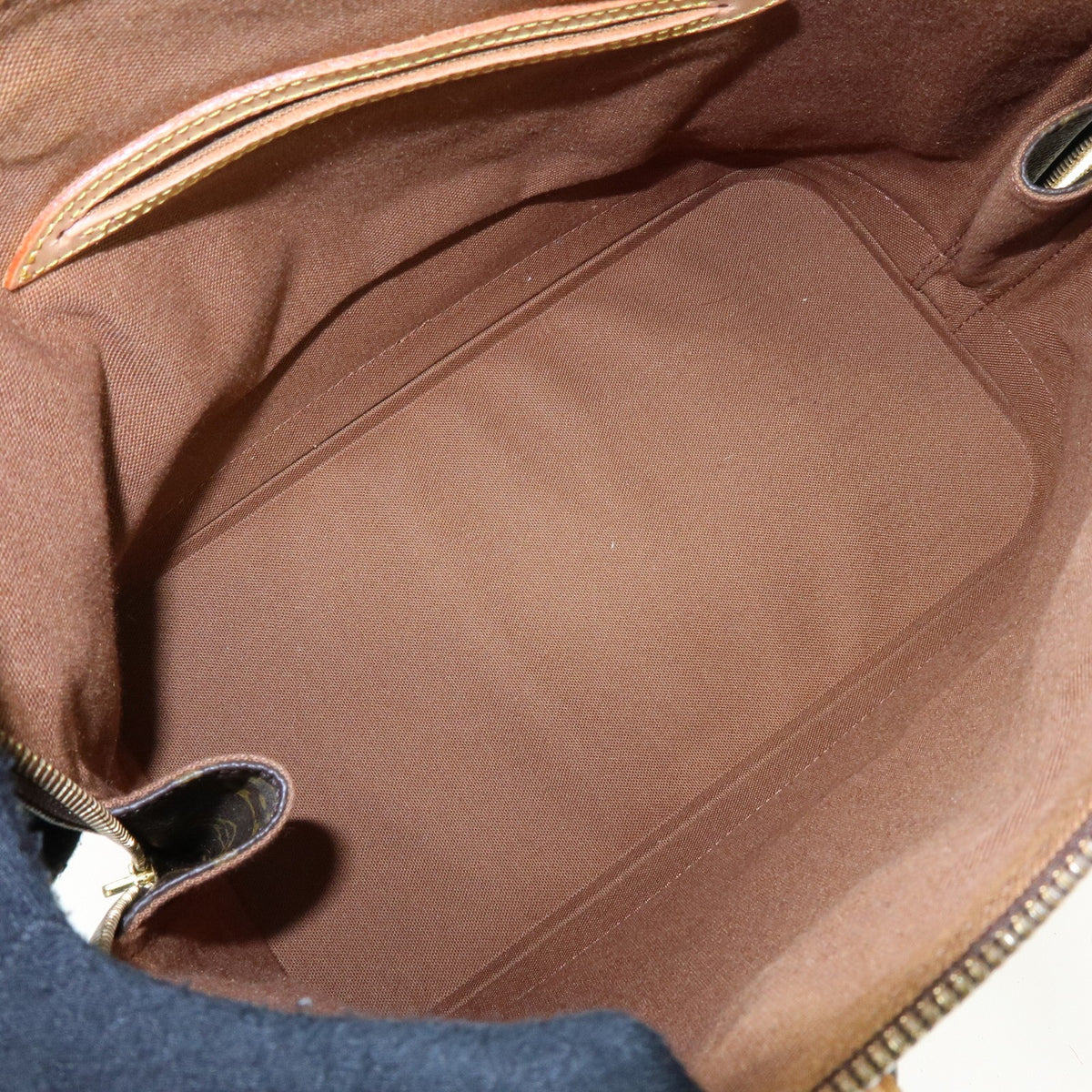 Louis Vuitton Alma Monogram Canvas Brown Canvas Handbag (Pre-Owned)