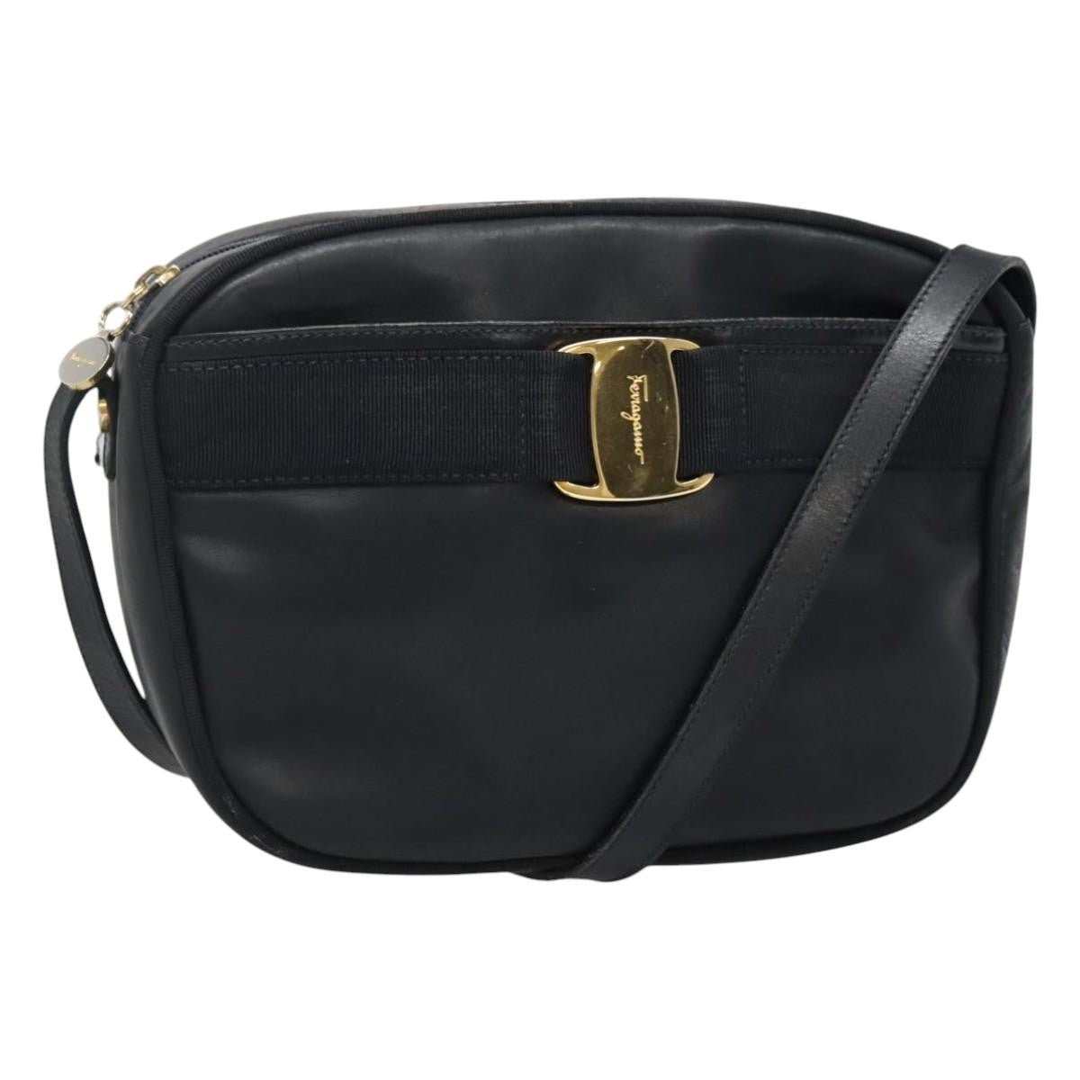 Salvatore Ferragamo Vara Bow Camera Leather Navy Leather Shoulder Bag Bag (Pre-Owned)