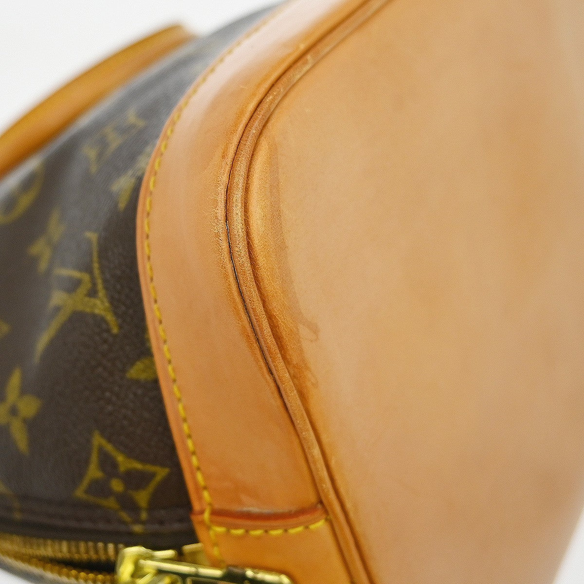 Louis Vuitton Alma Monogram Brown Canvas Handbag (Pre-Owned)