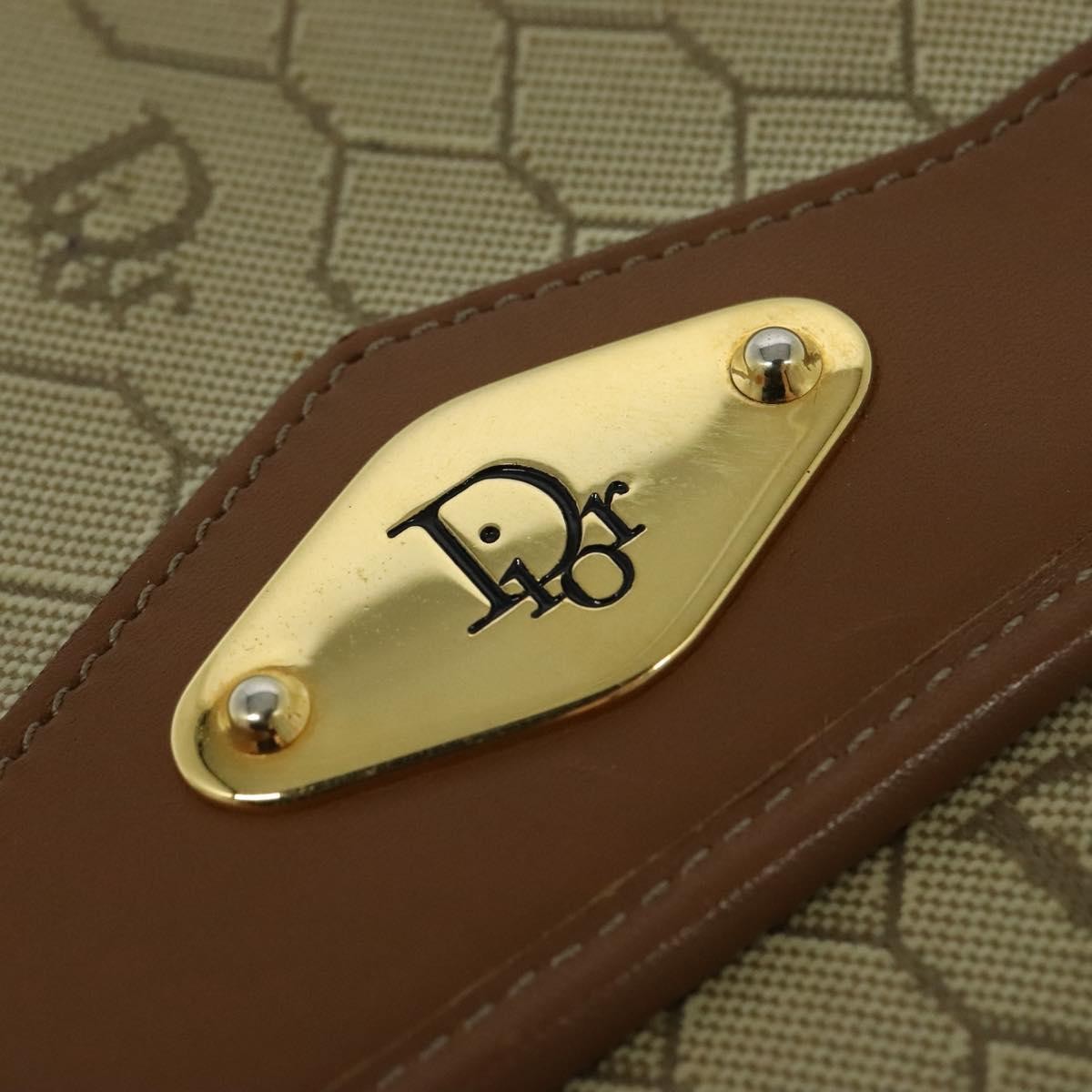 Christian Dior Vintage Honeycomb Chain Canvas Beige Canvas Bag (Pre-Owned)