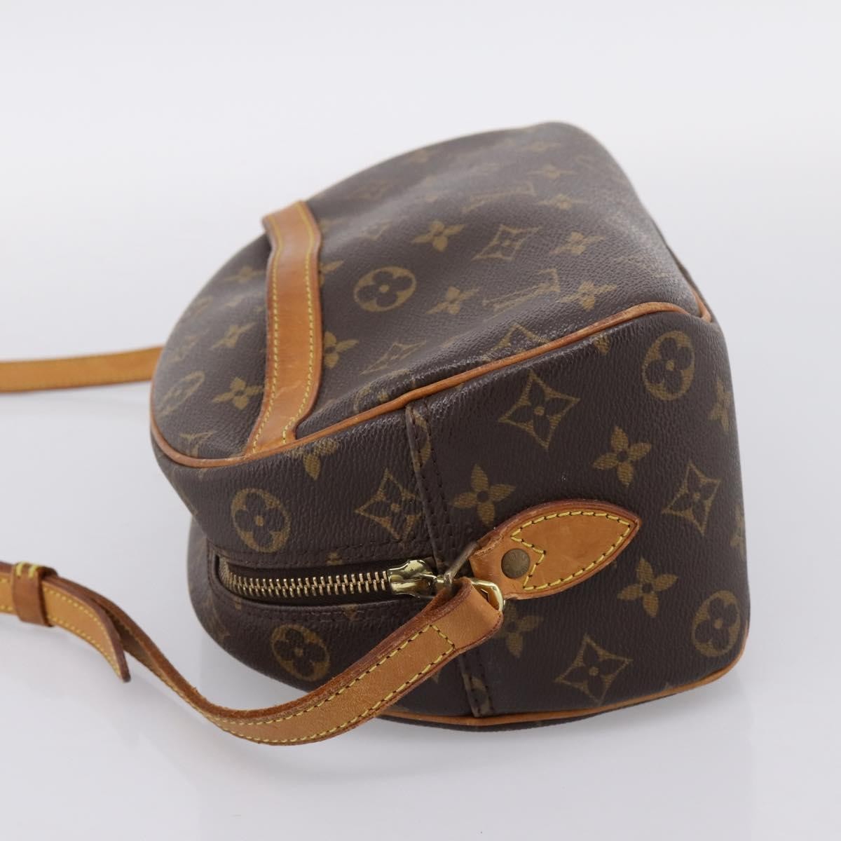 Louis Vuitton Blois Monogram Canvas Brown Canvas Handbag (Pre-Owned)