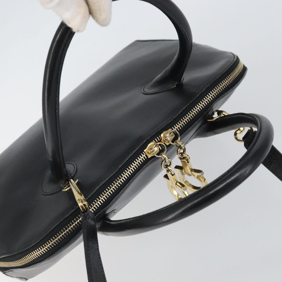 Salvatore Ferragamo Gancini Leather Black Leather Shoulder Bag Bag (Pre-Owned)