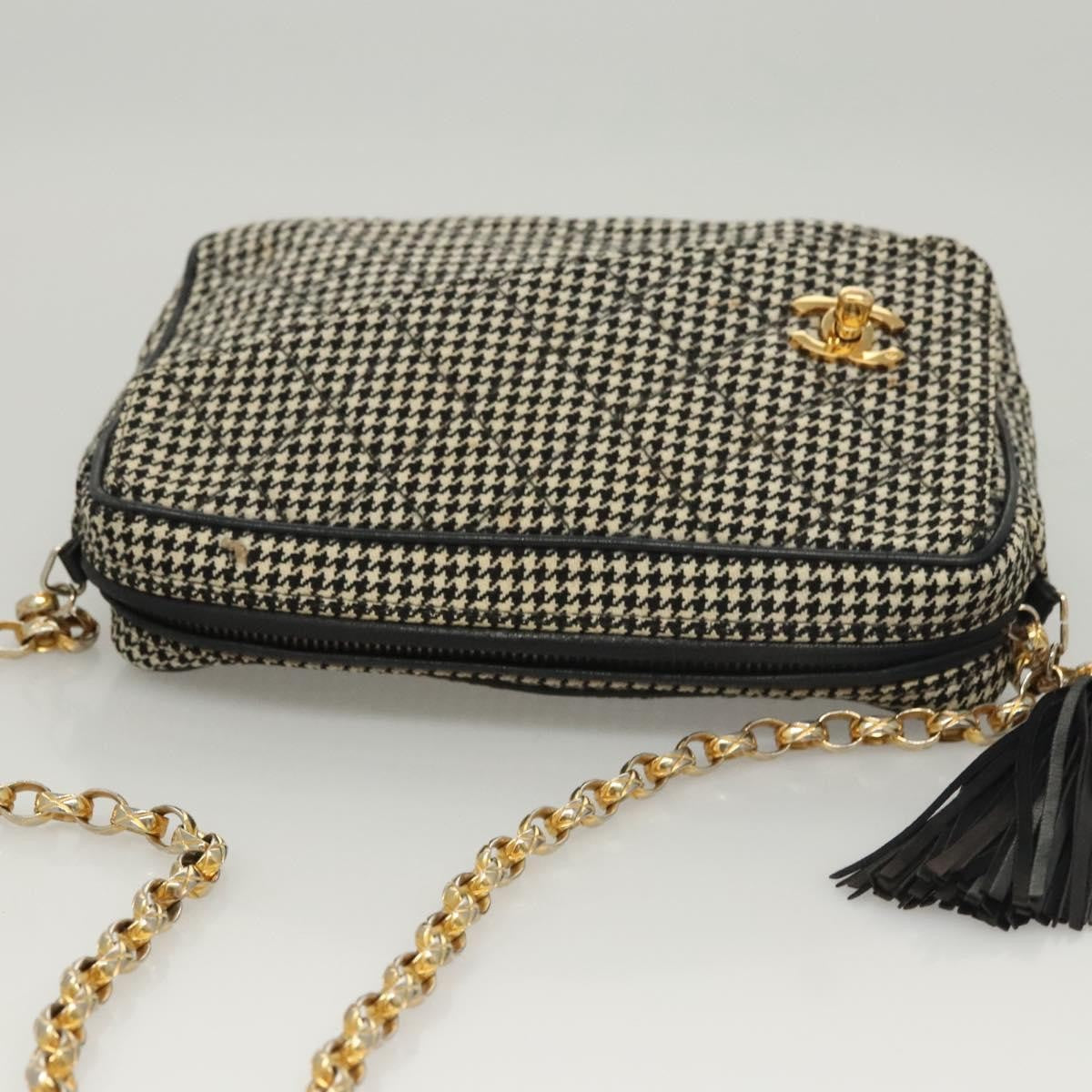 Chanel Vintage Front Pocket Camera Canvas White Canvas Shoulder Bag Bag (Pre-Owned)