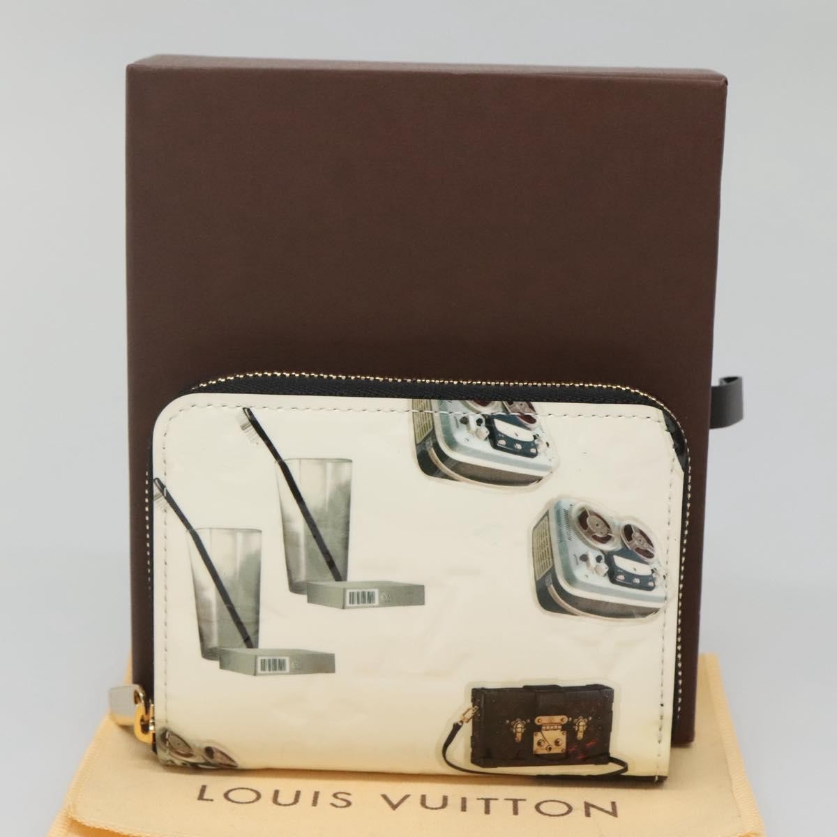 Louis Vuitton Nicolas Ghesquière Zippy Patent Monogram White Patent_Leather Wallets Accessory (Pre-Owned)