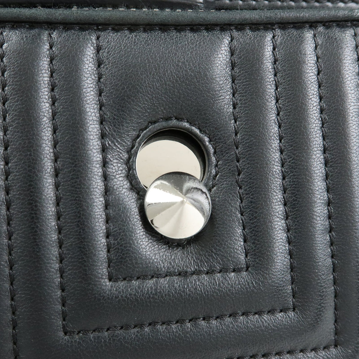 Fendi Dotcom Click Quilted Leather Black Leather Shoulder Bag Bag (Pre-Owned)