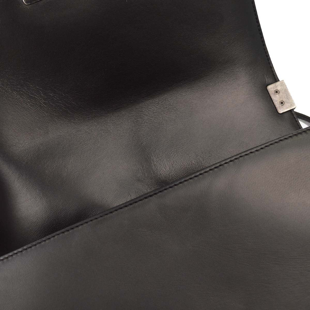 Chanel Boy Flap Quilted Lambskin Black Leather Handbag (Pre-Owned)
