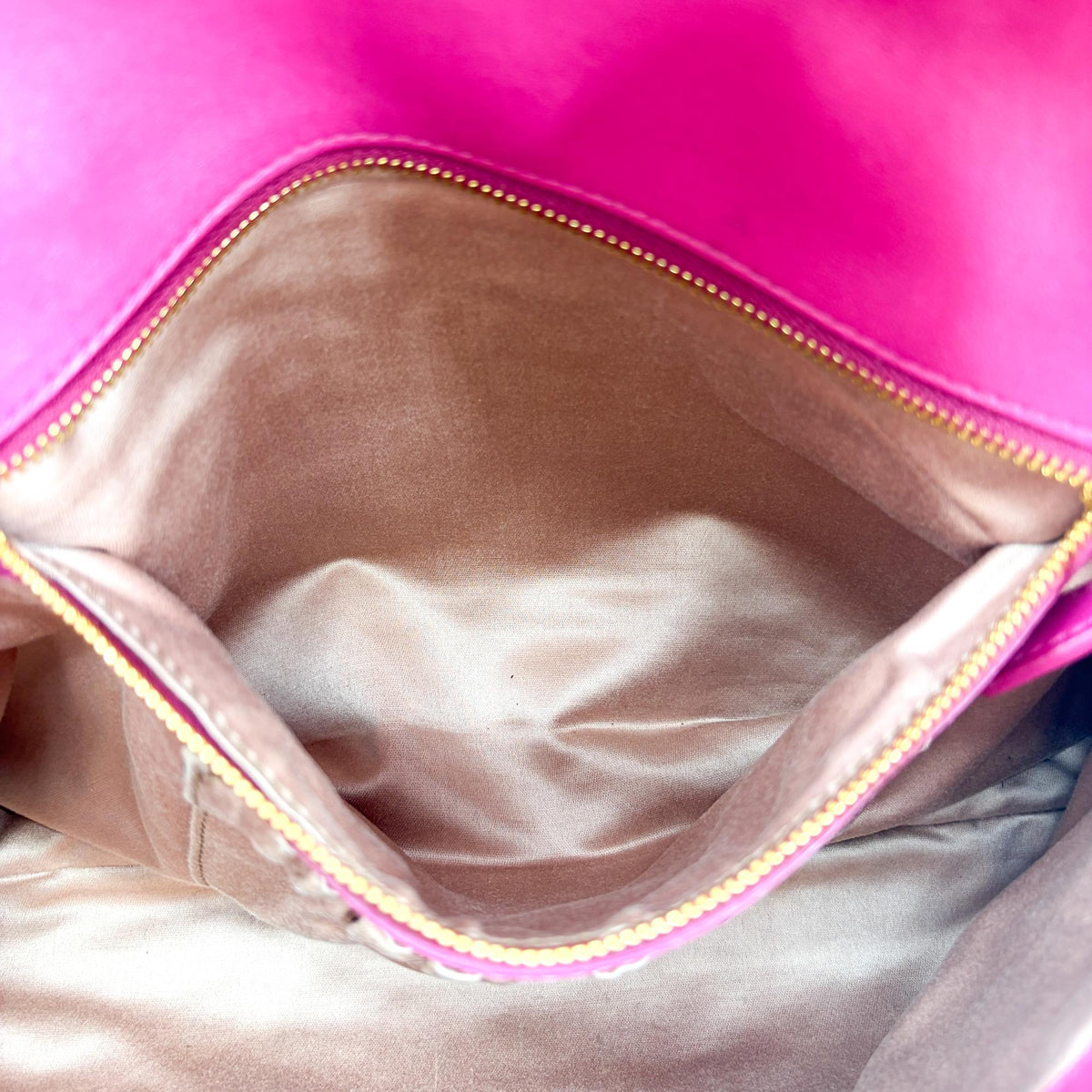 Miu Miu Crystal Clutch Matelasse Leather Pink Other Clutche & Pouche Bag (Pre-Owned)
