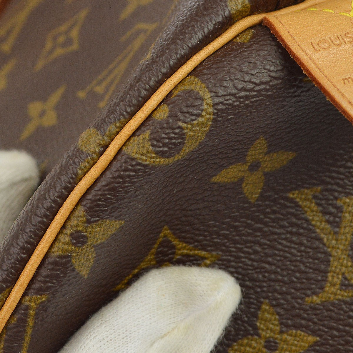 Louis Vuitton Keepall Monogram Canvas Brown Canvas Travel Bag Bag (Pre-Owned)