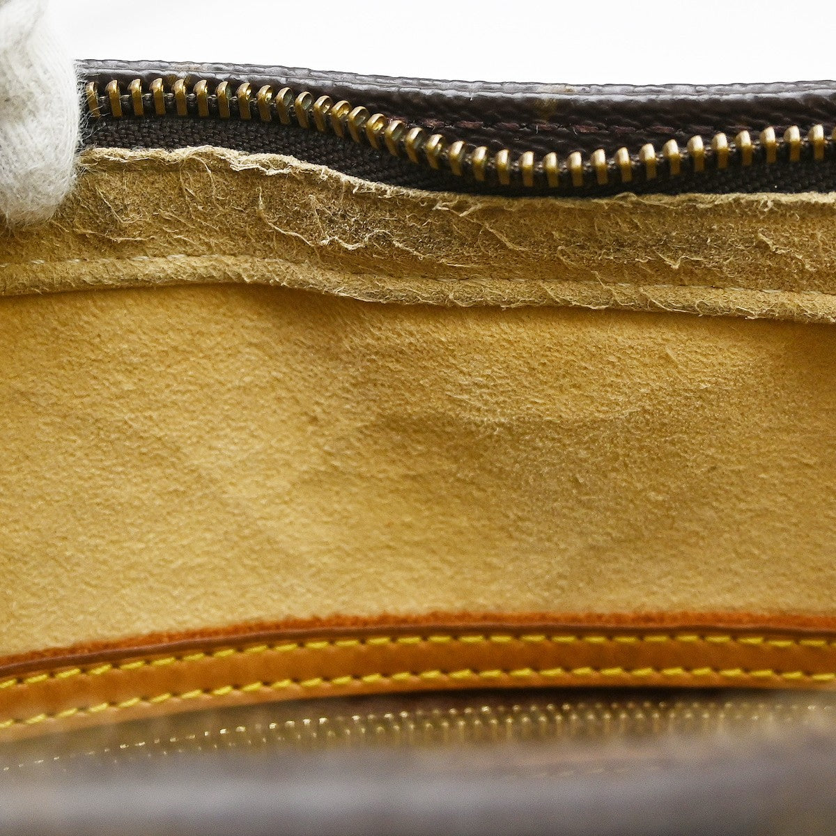 Louis Vuitton Monogram Looping Monogram Canvas Brown Canvas Shoulder Bag Bag (Pre-Owned)