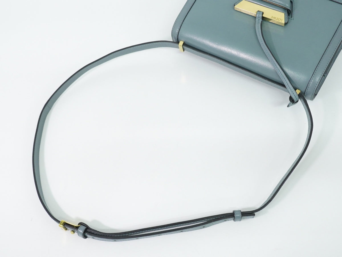 Loewe Barcelona Leather Blue Leather Shoulder Bag Bag (Pre-Owned)