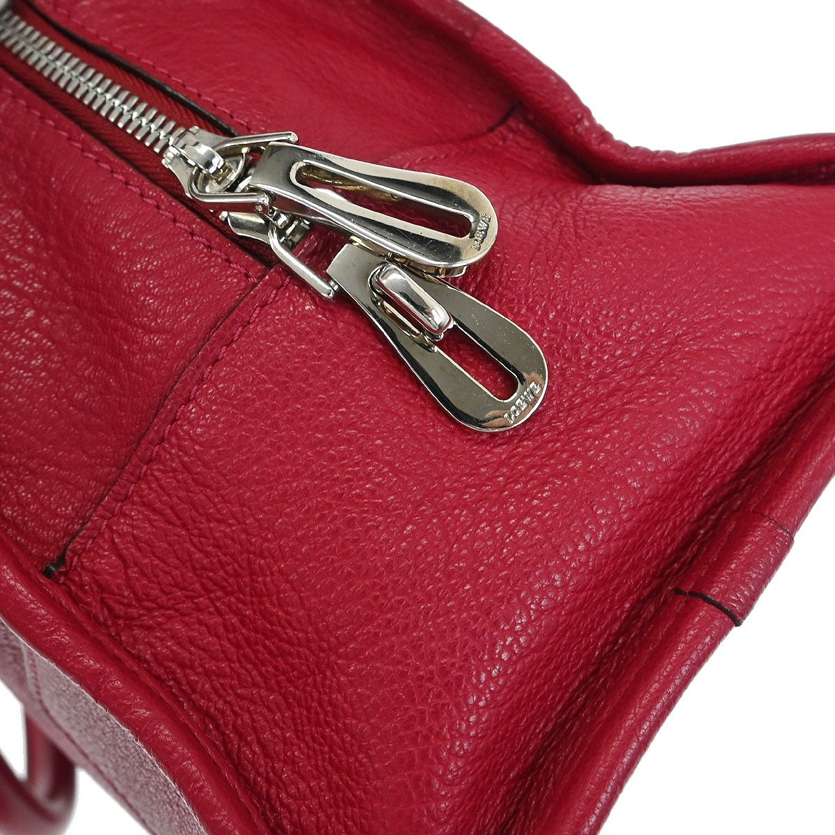 Loewe Amazona Leather Red Leather Handbag (Pre-Owned)