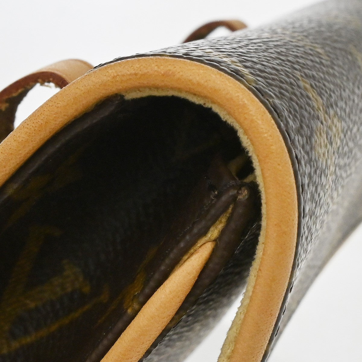 Louis Vuitton Florentine Waist Monogram Canvas Brown Canvas Clutche & Pouche Bag (Pre-Owned)