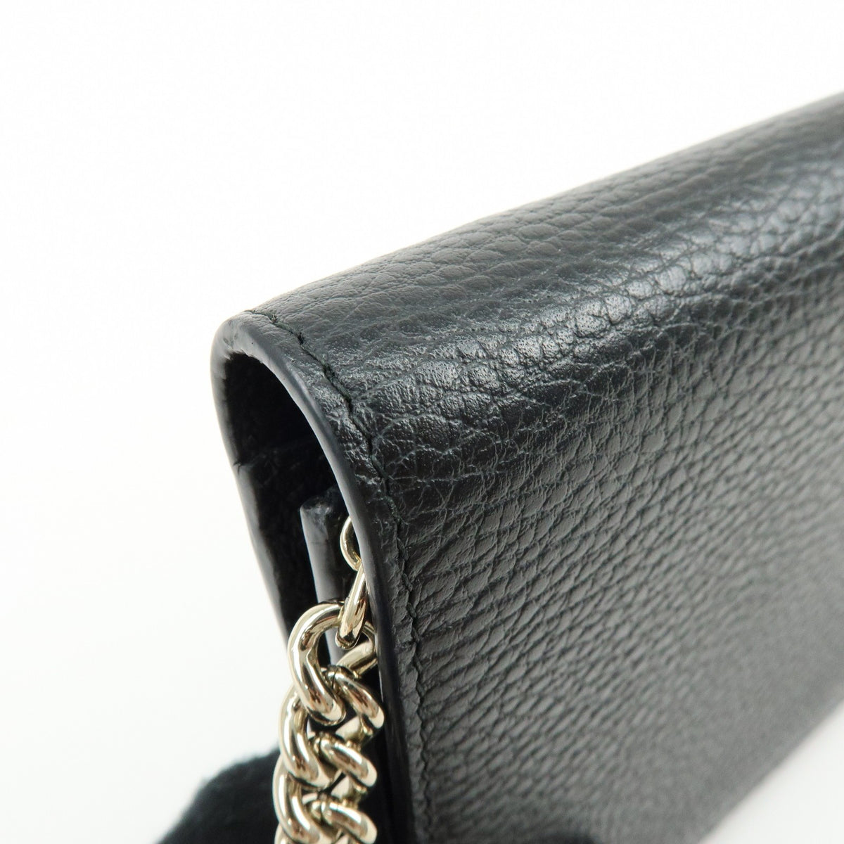 Gucci Betty Chain Wallet (Outlet) Leather Black Leather Crossbody Bag Bag (Pre-Owned)