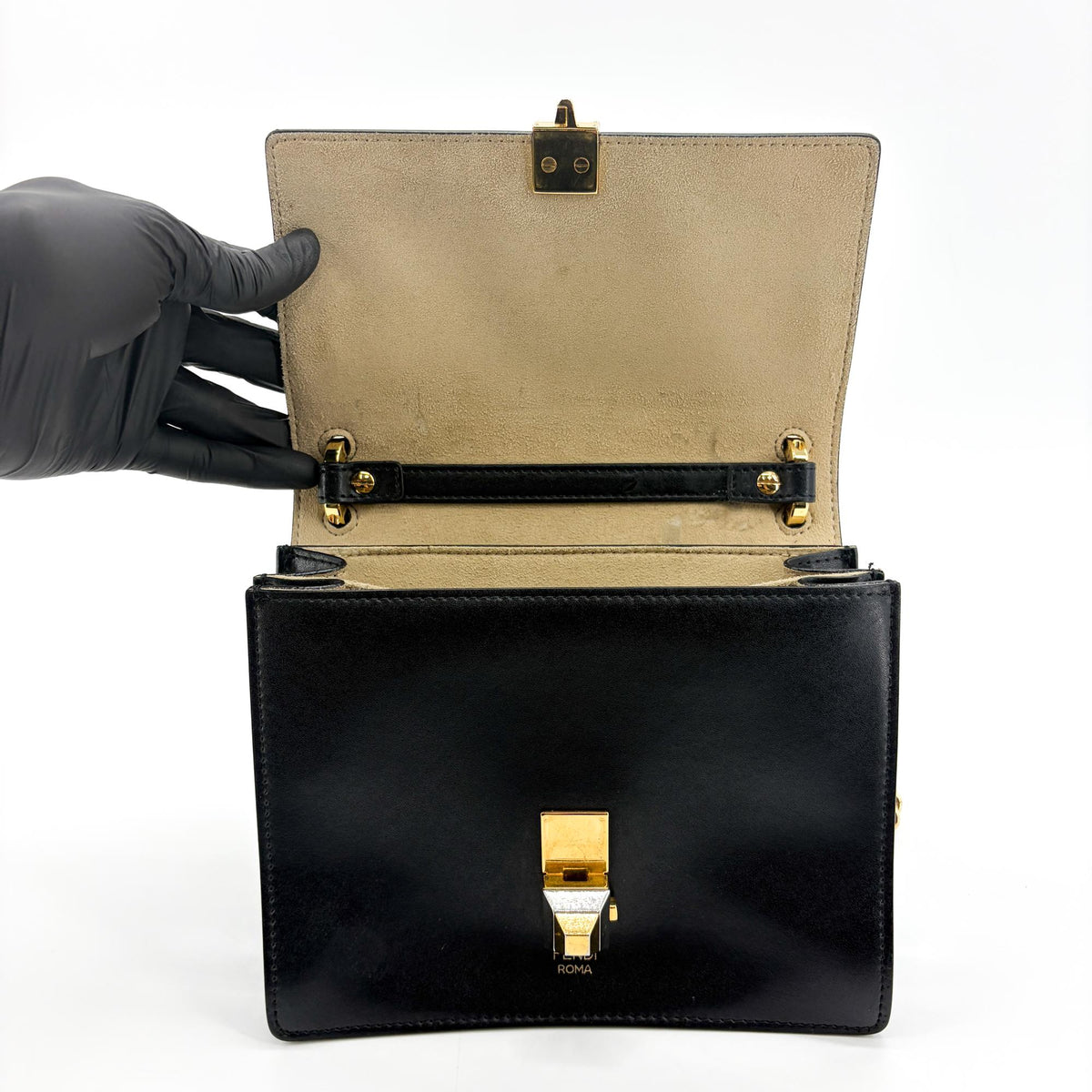 Fendi Kan I Zucca Embossed Leather Black Leather Shoulder Bag Bag (Pre-Owned)