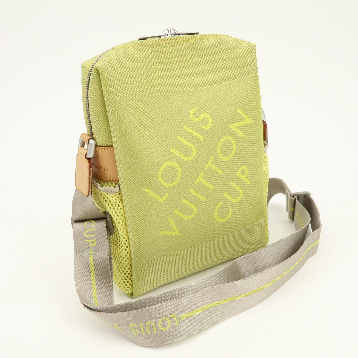 Louis Vuitton Cup Weathery Damier Geant Canvas Green Canvas Handbag (Pre-Owned)