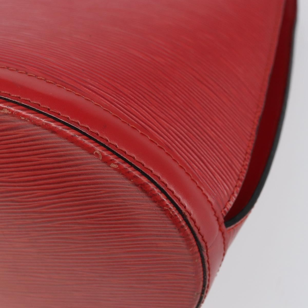 Louis Vuitton Cluny Epi Leather Red Leather Shoulder Bag Bag (Pre-Owned)