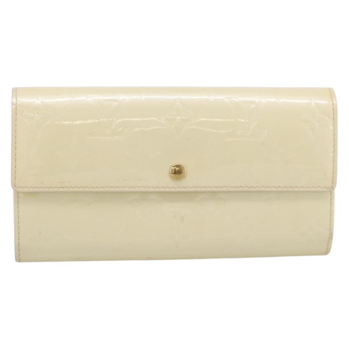 Louis Vuitton Vintage Sarah Monogram Vernis Beige Patent_Leather Wallets Accessory (Pre-Owned)