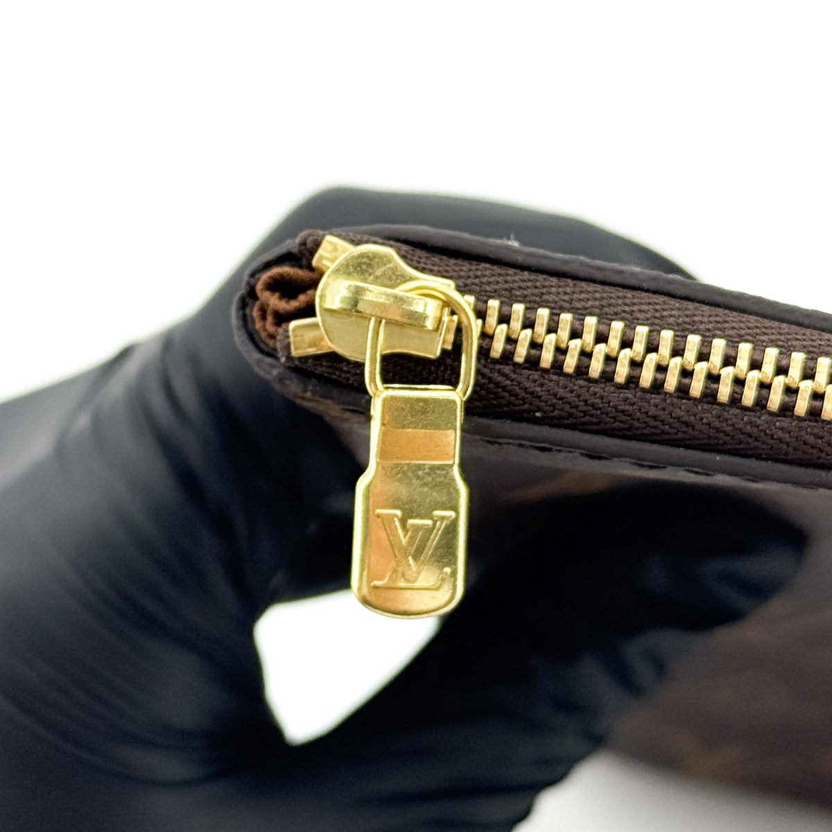 Louis Vuitton Etui Voyage Monogram Canvas Brown Canvas Clutche & Pouche Bag (Pre-Owned)