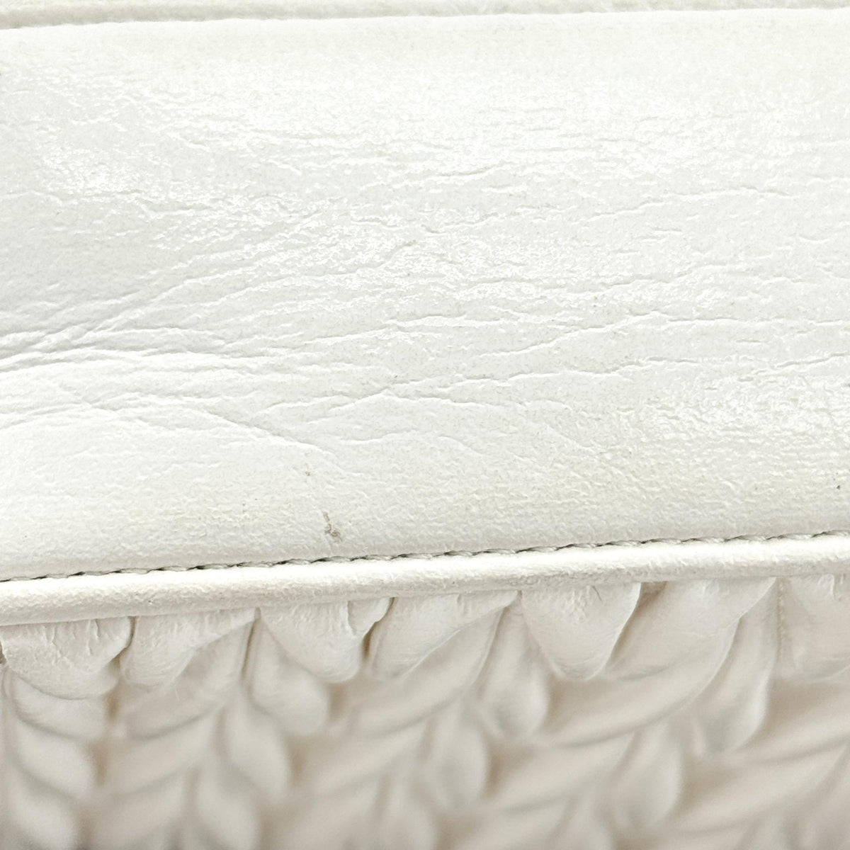Miu Miu Matelassé Nappa Leather Top Handle Bag Leather White Leather Clutche & Pouche Bag (Pre-Owned)