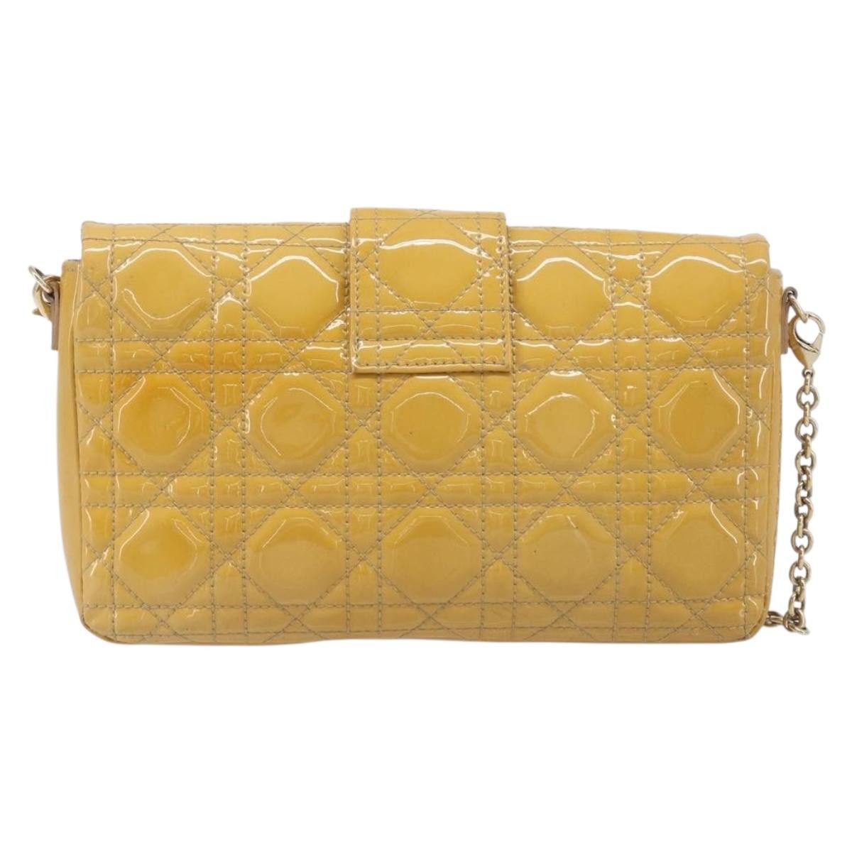 Christian Dior New Lock Cannage Quilt Patent Yellow Patent_Leather Clutche & Pouche Bag (Pre-Owned)