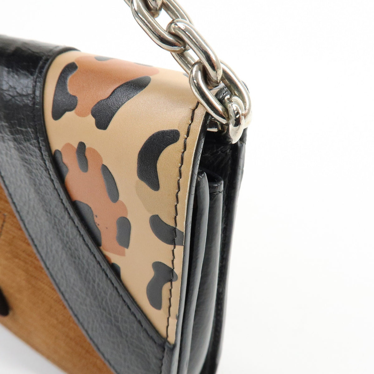 Louis Vuitton Twist Chain Limited Edition Monogram Canvas Brown Canvas Crossbody Bag Bag (Pre-Owned)