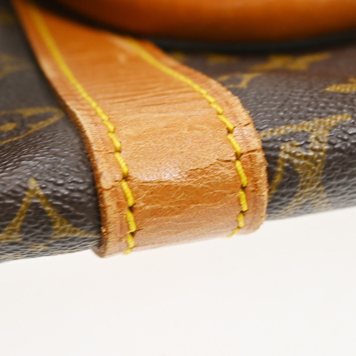 Louis Vuitton Keepall Monogram Canvas Brown Canvas Travel Bag Bag (Pre-Owned)