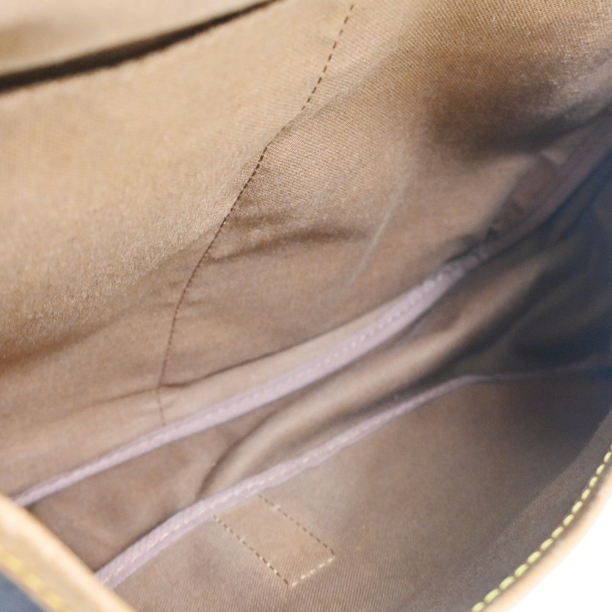 Louis Vuitton Saumur Monogram Canvas Brown Canvas Shoulder Bag Bag (Pre-Owned)