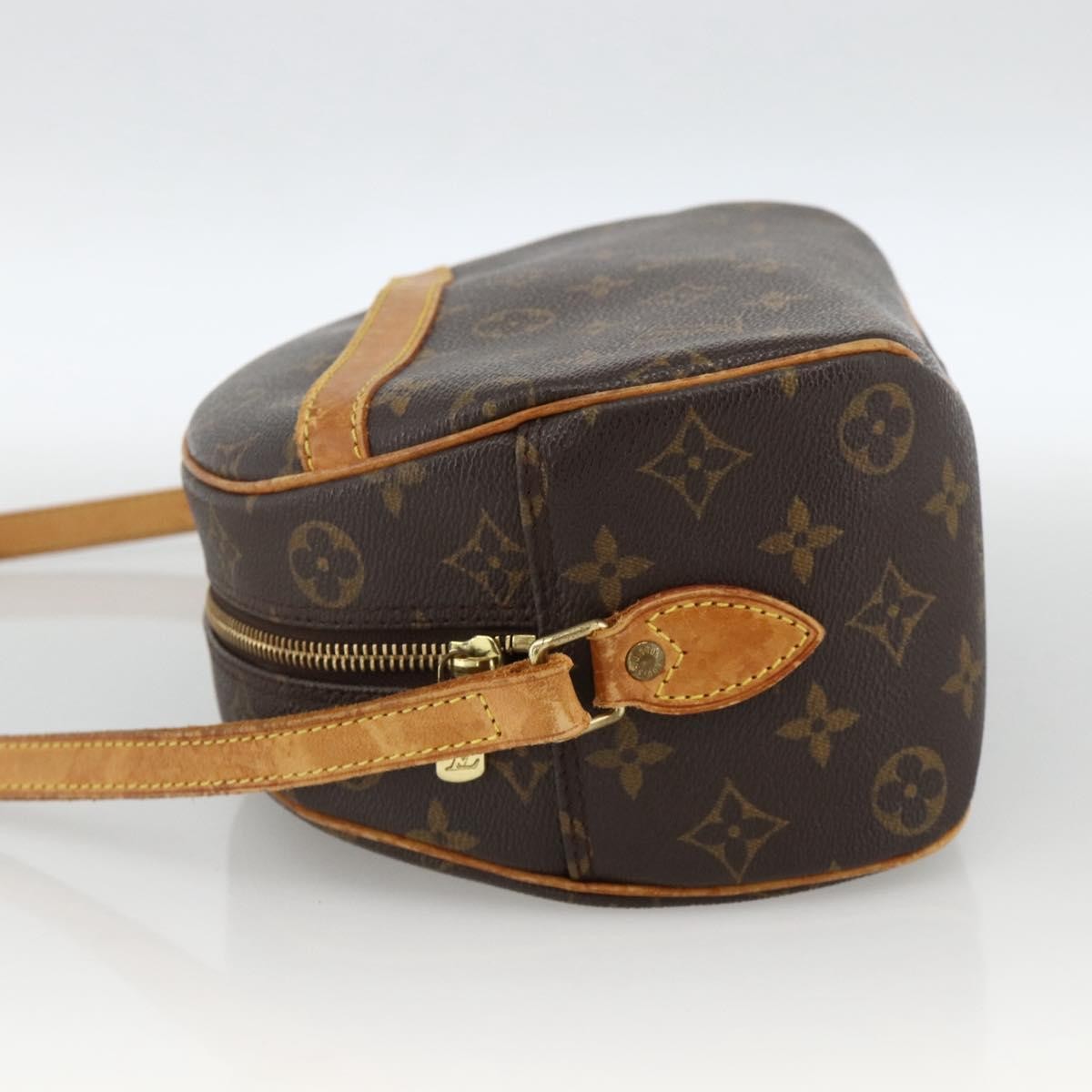 Louis Vuitton Blois Monogram Canvas Brown Canvas Handbag (Pre-Owned)