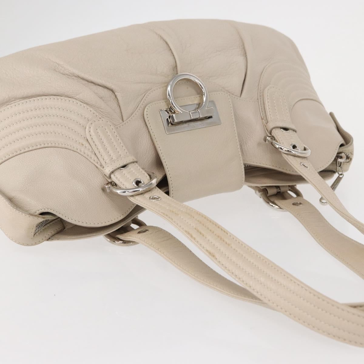 Salvatore Ferragamo Gancini Leather Silver Leather Shoulder Bag Bag (Pre-Owned)