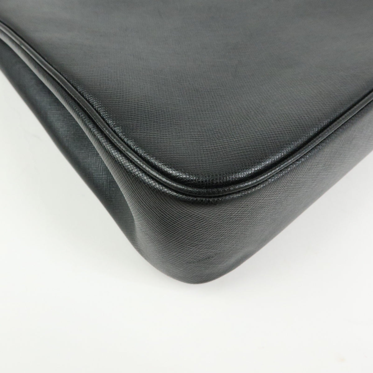 Salvatore Ferragamo Shoulder Bag Leather Black Leather Shoulder Bag Bag (Pre-Owned)
