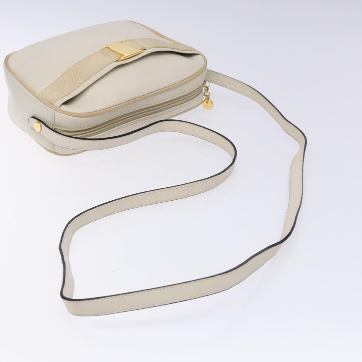 Salvatore Ferragamo Vala Leather Beige Leather Shoulder Bag Bag (Pre-Owned)