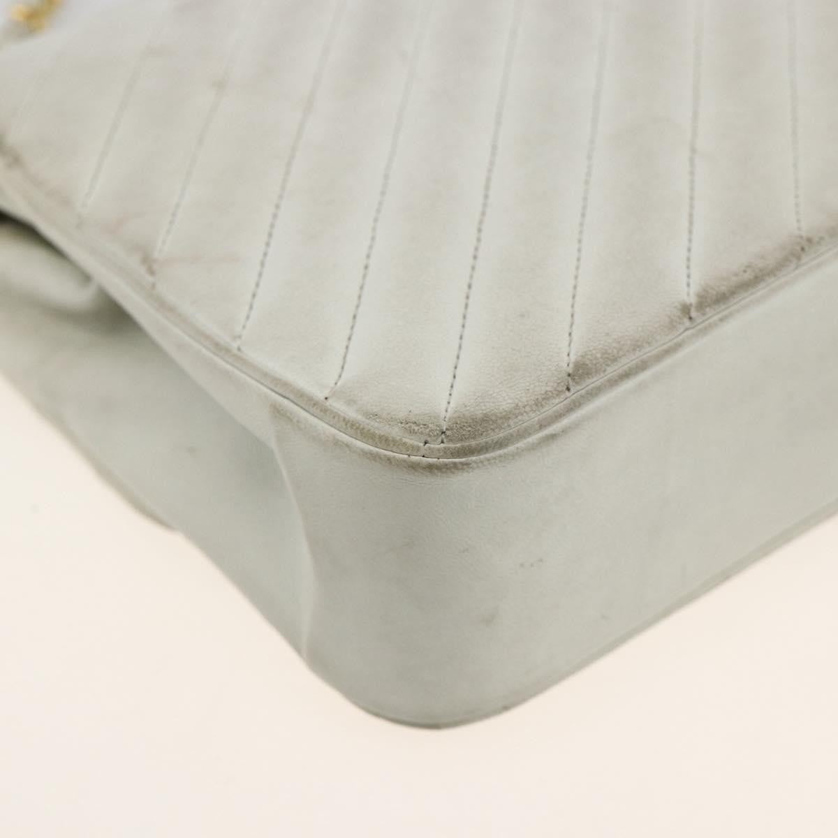 Chanel Matelasse Chain Leather White Leather Shoulder Bag Bag (Pre-Owned)