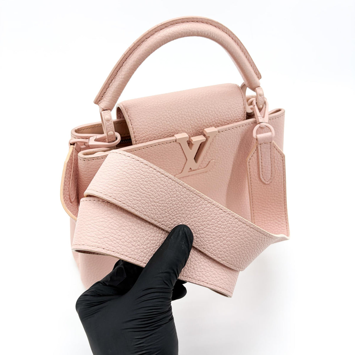 Louis Vuitton Flower Chain Capucines Leather Beige Leather Handbag (Pre-Owned)