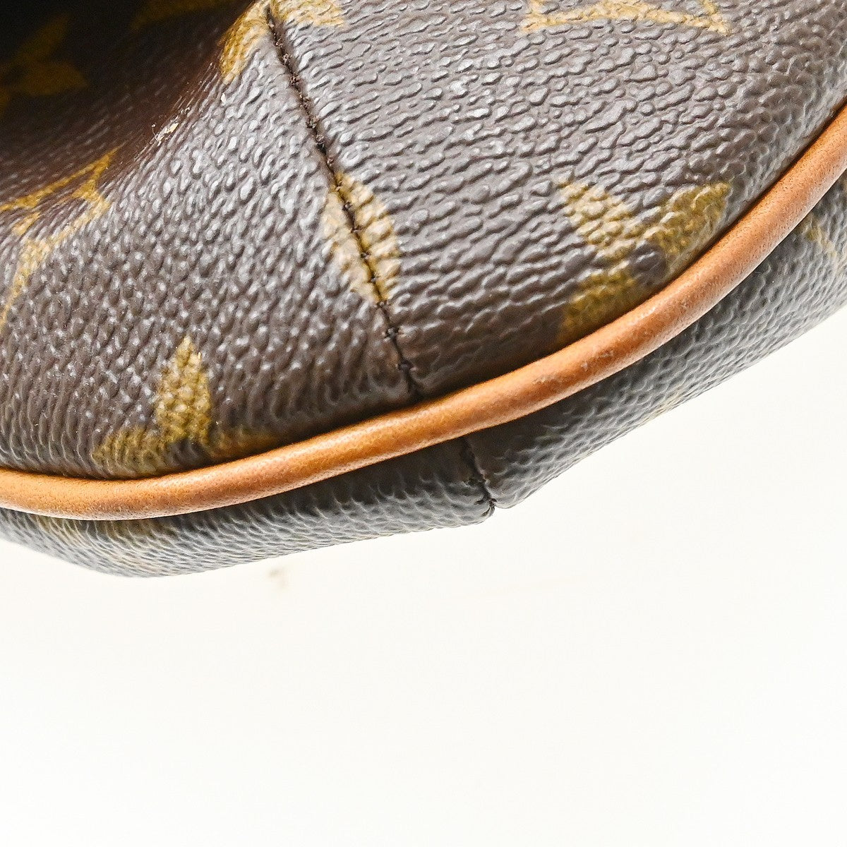 Louis Vuitton Musette Tango Monogram Canvas Brown Canvas Shoulder Bag Bag (Pre-Owned)