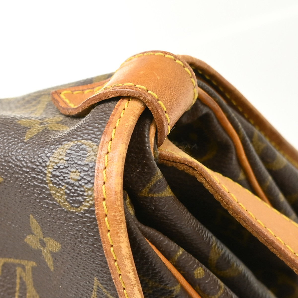 Louis Vuitton Saumur Monogram Canvas Brown Canvas Shoulder Bag Bag (Pre-Owned)