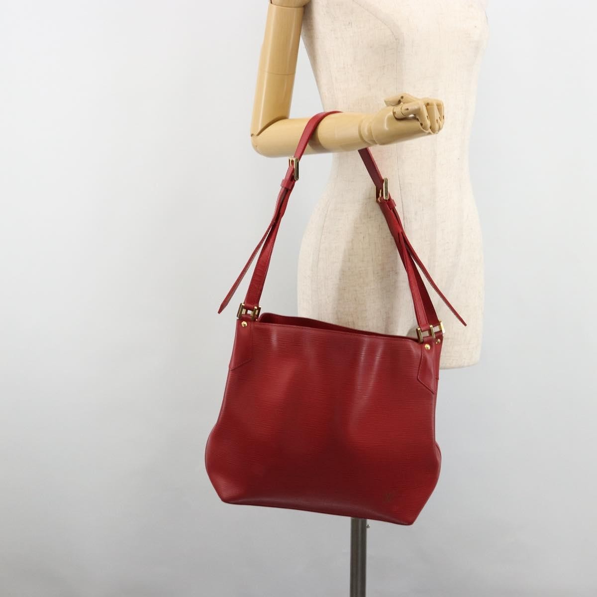 Louis Vuitton Mandara Epi Leather Red Leather Shoulder Bag Bag (Pre-Owned)