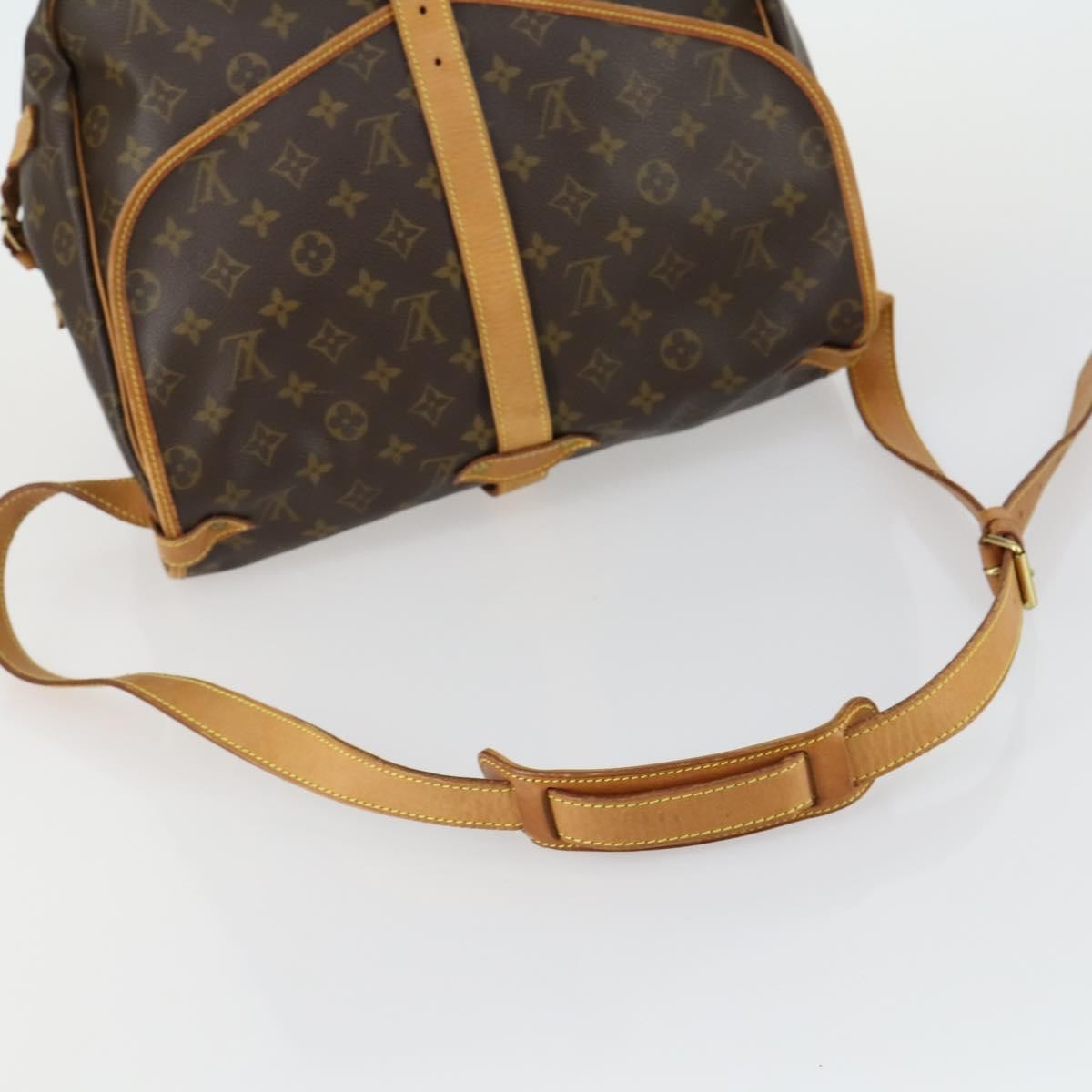 Louis Vuitton Saumur Monogram Canvas Brown Canvas Shoulder Bag Bag (Pre-Owned)